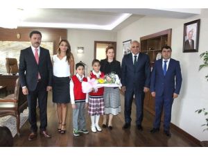 Öğrencilerden Vali Zorluoğlu’na ziyaret