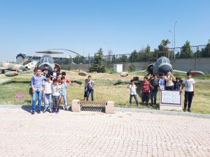 Büyükşehir, mülteci çocuklara sahip çıkıyor
