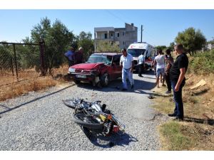 Manavgat’ta motosikletle otomobil çarpıştı: 1 yaralı