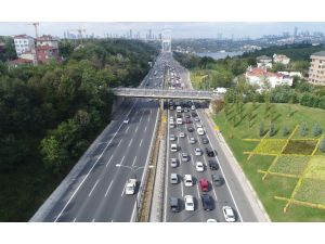 FSM Köprüsü’nde oluşan trafik yoğunluğu havadan görüntülendi