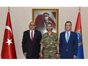 Başkan Kara’dan İl Jandarma Komutanı Albay Halil Şen’e ziyaret