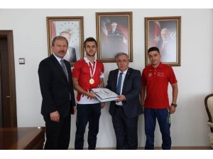 Boksör Bera Doğan Kılıç: Avrupa’dan da altın madalya ile döneceğim