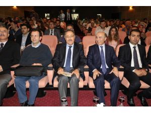 Cumhurbaşkanı Başdanışmanı Karatepe Diyarbakır’da sempozyuma katıldı