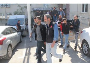 Bursa merkezli eş zamanlı uyuşturucu operasyonunda 10 kişi yakalandı