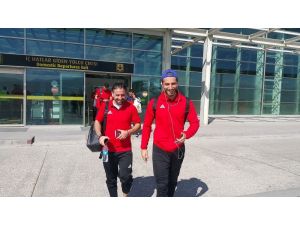 Elazığspor 23 futbolcuyla İstanbul’a gitti