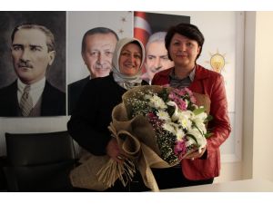 AK Parti Amasya Kadın Kolları’nda görev değişimi