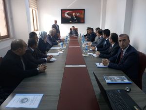 İl Milli Eğitim Müdürü Ercan Yıldız, Narman’da okul müdürleriyle toplantı yaptı