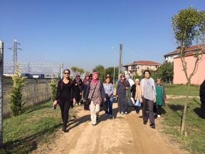 Dünya Yürüyüş Gününde Kartepeli kadınlar bir araya geldi
