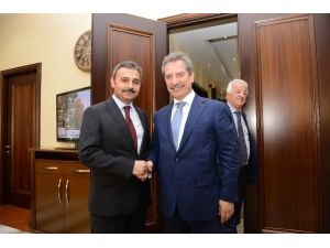 Çalık Holding Yönetim Kurulu Başkanı Ahmet Çalık;