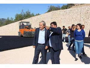 Osmaneli Belediye Başkanı Şahin, yol yapım çalışmalarını inceledi