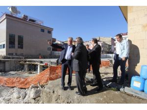 Vali Pehlivan ve Başkan Memiş Kent Meydanı ve Kapalı Otopark projesini inceledi