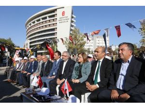 Gaziantep Büyükşehir Belediyesinden İlçe Belediyelerine araç desteği