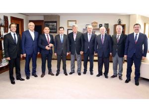 Karaosmanoğlu, Sanayi, Ticaret ve Enerji komisyonunu ağırladı