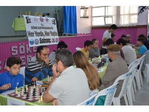 Söke’de Cumhuriyet Kupası Satranç Turnuvası