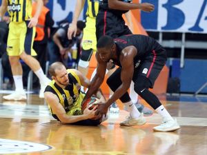 Tahincioğlu Basketbol Süper Ligi: Fenerbahçe Doğuş: 96 - Gaziantep Basketbol: 71
