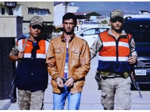 Türkiye’ye girmeye çalışan PKK’lı sınırda yakalandı