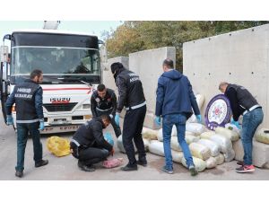 Aksaray’da Suriyeliler 220 kilo esrarla yakalandı