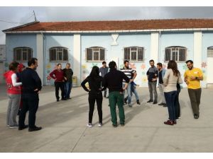 Bafra’da bilişim teknoloji öğretmenlerine drama eğitimi