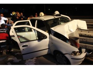Kamyon otomobile arkadan çarptı: 4 yaralı