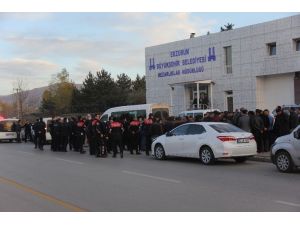 Erzurum’da cenaze defin kavgası