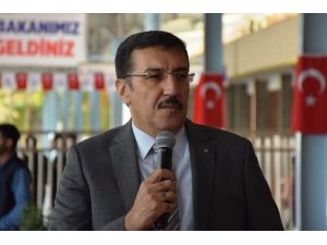 Gümrük ve Ticaret Bakanı Tüfenkci: "Demir yollarını nasıl ihmal ettiklerini biliyoruz"