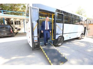 Başkan Gürlesin’den engellilere otobüs desteği
