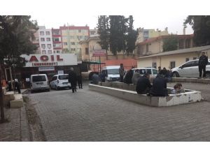 Şanlıurfa’da silahlı kavga: 1’i polis 3 yaralı