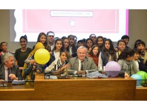 Şişli’de yaşayan çocuklar ’Çocuk Meclisi’ kurdu