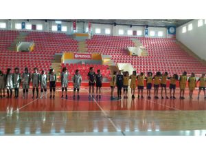 Diyarbakır’da okul sporları müsabakaları başladı