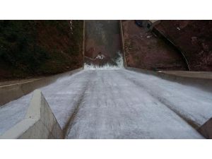 Sarıyayla Nazmi Çiloğlu barajı tamamen doldu