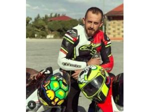Motosiklet kazasında ağır yaralanan Ferhat hayatını kaybetti.