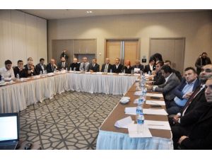 AK Parti "Şehirlerin Ekonomik Beklentileri" Forumu