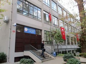 Kadıköy’de Ermeni İlköğretim Okulu’nun bekçisi ölü bulundu