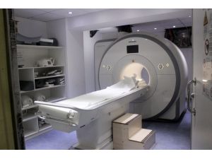 Metal eşyalar hem cihaza, hem sonuçlara, hem de hastaya zarar verebiliyor