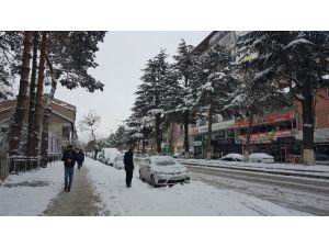 Tatvan’da kar yağışı