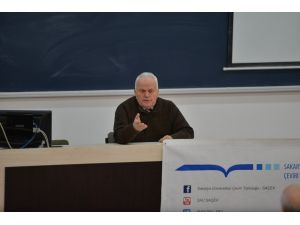 “Çeviri Sürecinde Çevirmen Tercihleri” konferansı SAÜ’de düzenlendi