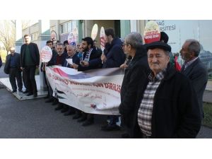 Üniversitede düzenlenen Kudüs eylemine öğrenciler ilgi göstermeyince yaşlılar katıldı