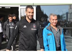 Beşiktaş kupa maçı için İzmir’e geldi