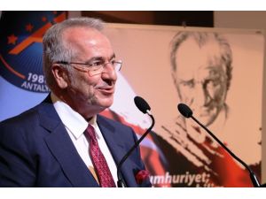 TÜSİAD Başkanı Bilecik: "Türkiye’nin büyümeyi sürdürebilmesi için enflasyonu yüzde 5’in altına çekmesi gerekiyor"