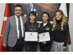 GKV’li Rana ve Endam’a resim yarışmasında dünya jüri özel ödülü