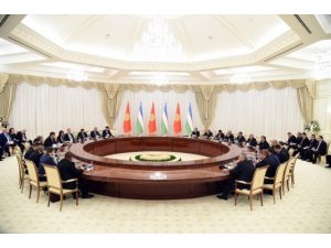 Özbekistan Cumhurbaşkanı Mirziyoyev: “Kırgızistan ile aramızda sınıra gerek yok”