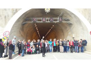 Turkuaz Grubu gönüllüleri Melleç Tüneli ve viyadüğünü gezdi