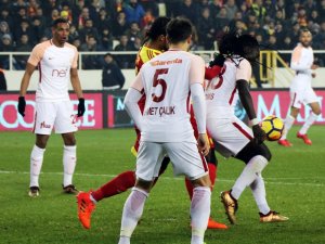 Süper Lig: Evkur Yeni Malatyaspor: 2 - Galatasaray: 1 (Maç sonucu)
