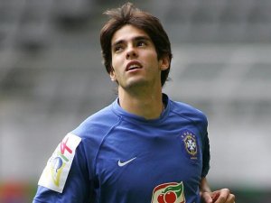 Kaka futbolculuk kariyerini noktaladı