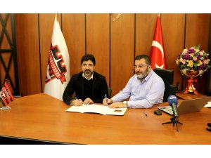 Gaziantepspor, Oktay Derelioğlu ile sözleşme imzaladı