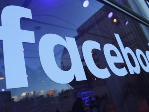 Facebook hisseleri sert düştü