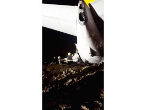 Trabzon’da yolcu uçağı pistten çıktı