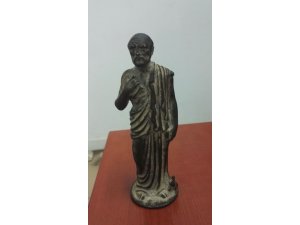 Karaman’da Roma dönemine ait heykel ele geçirildi