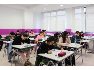 Türkiye’nin her yerinden 151 bin öğrenciye burs imkanı