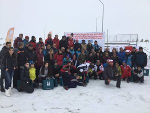 Kayakla Oryantik’in kalbi Erzurum’da attı